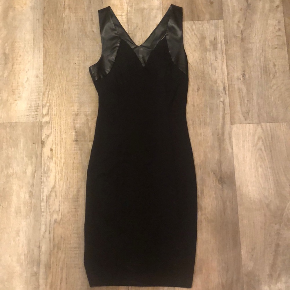 GUESS Sleeveless Woman's Dress Size Small